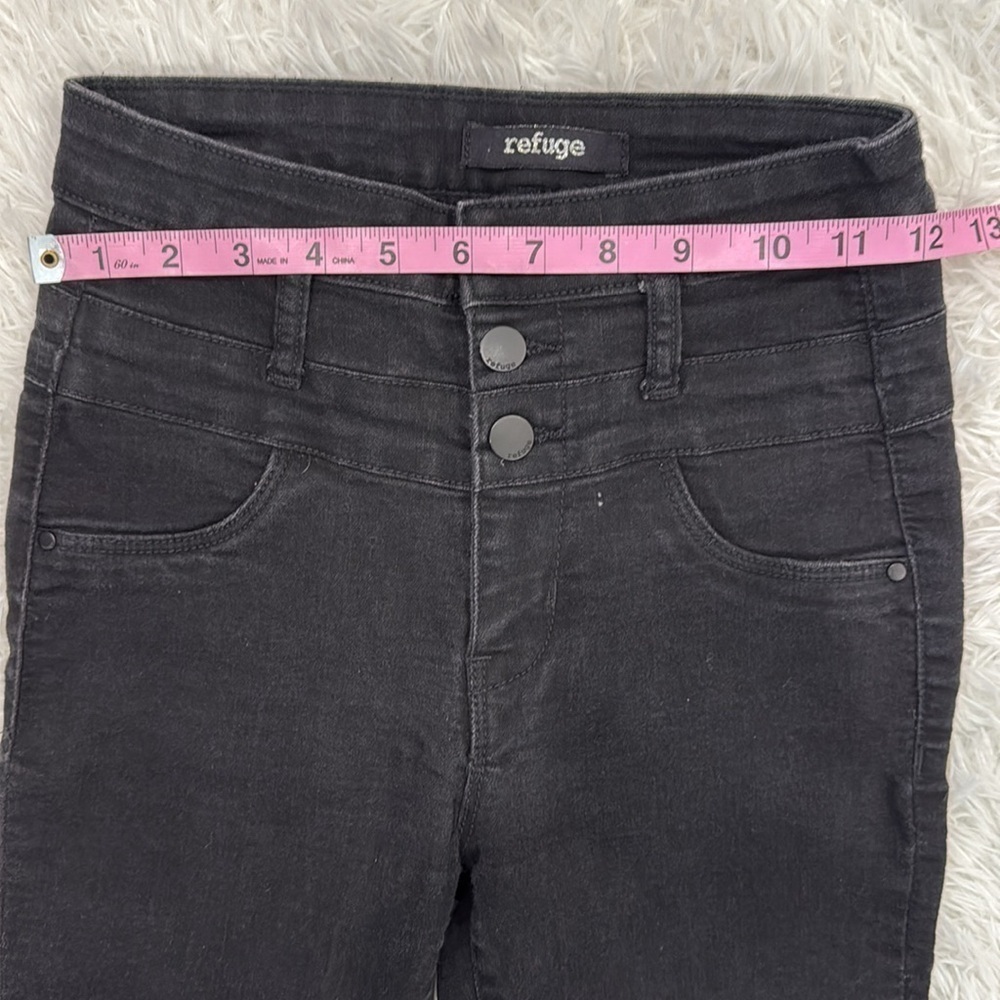 Black button down jeans - Picture 2 of 4
